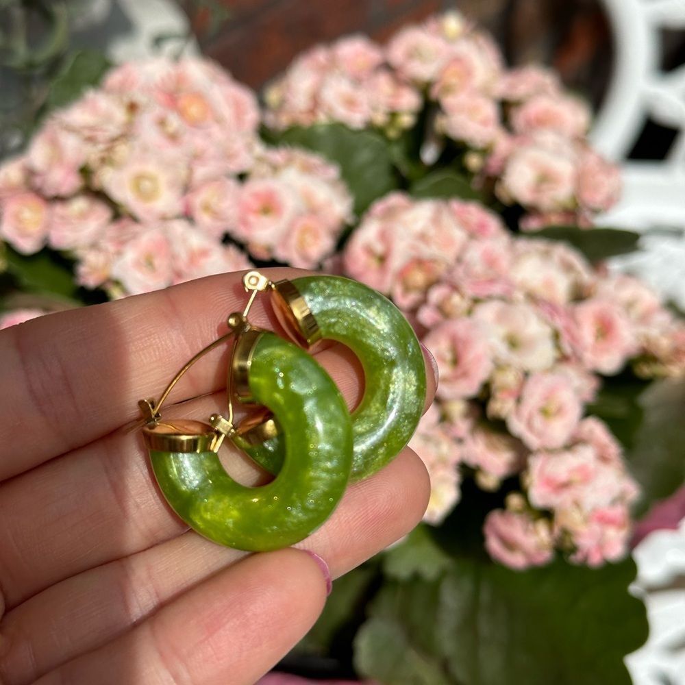 Green Portofino Diva 18K Gold Stainless Steel Hoop Earrings - Picture 16 of 17